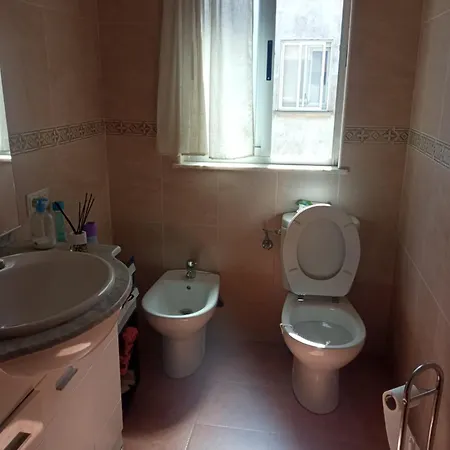 Acogedora Privada En Piso Familiar Con Bano Compartido Bed & Breakfast